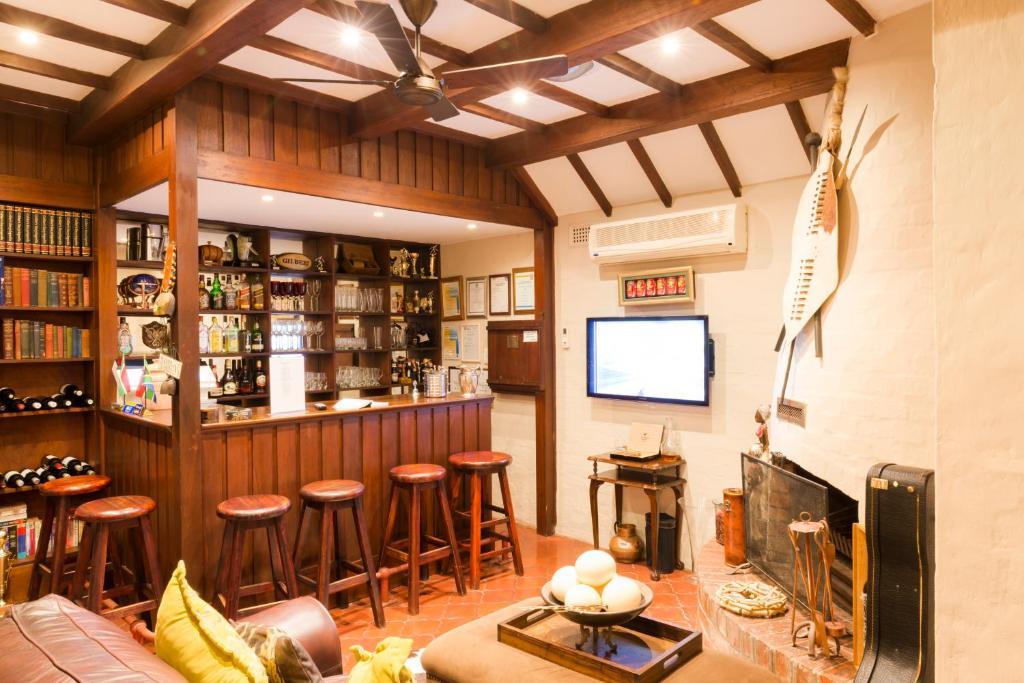 Five Burnham Guest House Дърбан Екстериор снимка