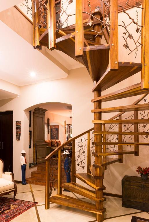 Five Burnham Guest House Дърбан Екстериор снимка